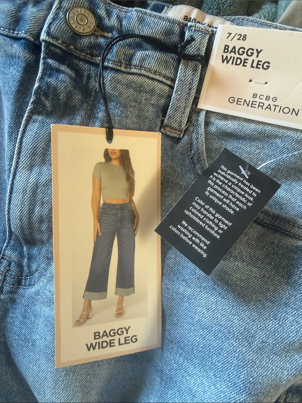 BCBG ๐ฅ Light Blue Baggy Wide Leg Jeans cuffed - Picture 9 of 9